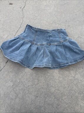 Classic Blue Denim Pleated Mini Skirt